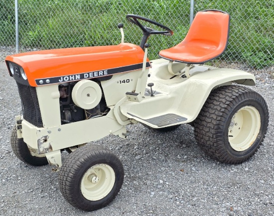 John Deere 140 Patio Set H1