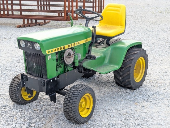 John Deere 140