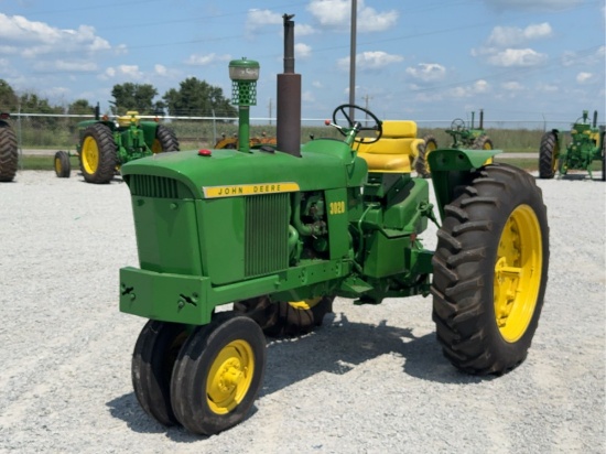 John Deere 3020