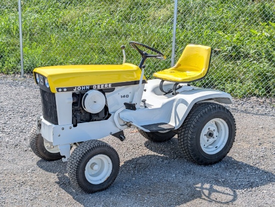 John Deere 140 Patio Set H1