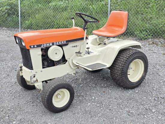 John Deere 140 Patio Set H1