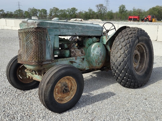John Deere 620 Orchard All-Fuel
