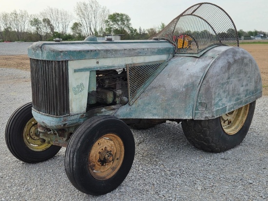John Deere 620 Orchard All-Fuel