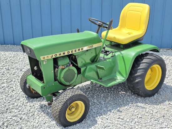 John Deere 110
