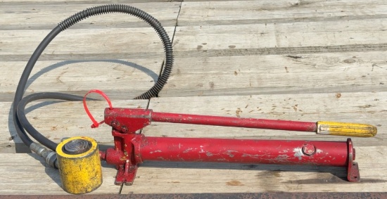 20 Ton Hydraulic Jack, Includes Hand Pump & Ram