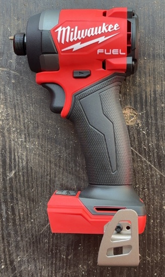 Milwaukee Fuel Brushless 1/4Ó HEX Impact Driver
