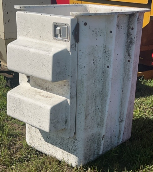 Runnion Fiberglass Aerial Bucket