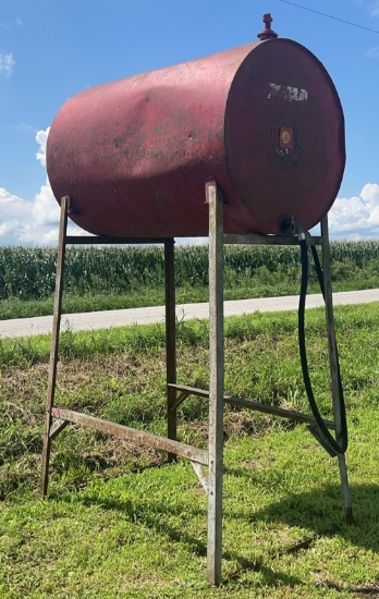 300 Gallon Elevated Horizontal Tank
