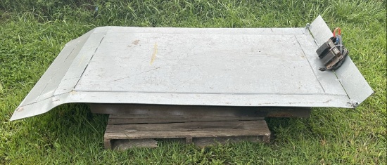 Steel Lift