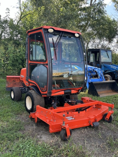 Kubota F3990 Commercial Front-Mount Mower w/ Snow Blade