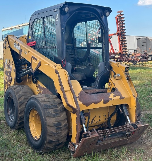 CAT 236D3 Skid Steer