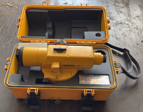 Topcon Auto Level AT-F1 Occupational Telescope W/ Carrying Case