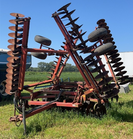 Case IH 3900 Tandem Disc Harrow