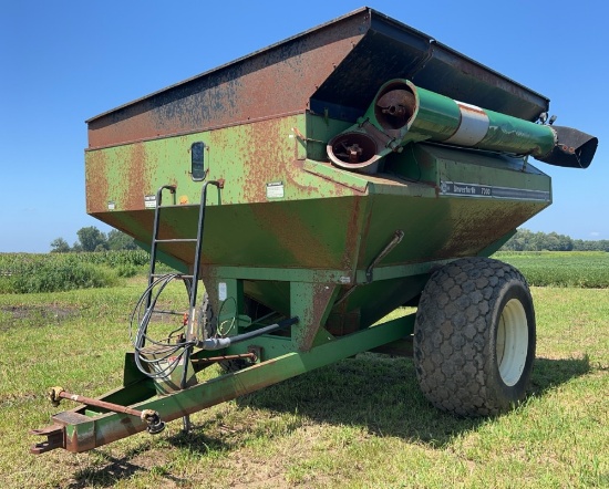 Unverferth 7000 Grain Cart