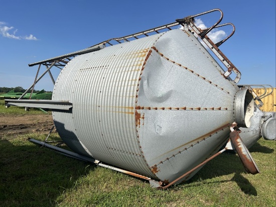 16Õ Galvanized Bulk Feed Bins