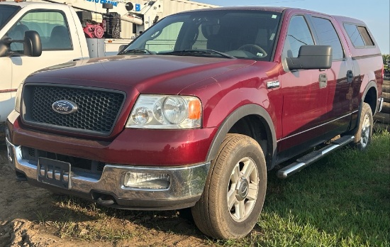 2005 Ford F-150 XLT Crew Cab Pick-Up Truck