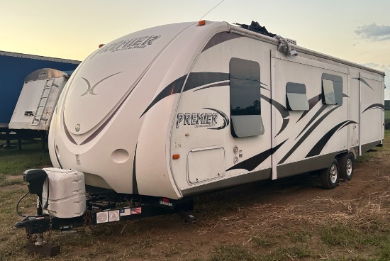2011 31Õ Premier Bullet Ultra Lite 31BH Bunkhouse Travel Trailer