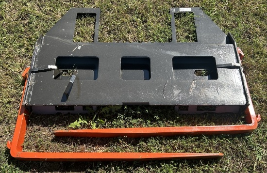 KC 45Ó Skid Steer Fork Frame With 42Ó Forks