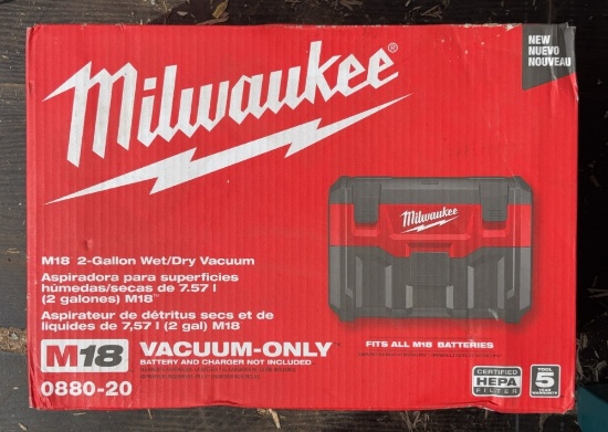 Milwaukee M18 2 Gallon Wet/Dry Vacuum W/ Accessories 0880-20