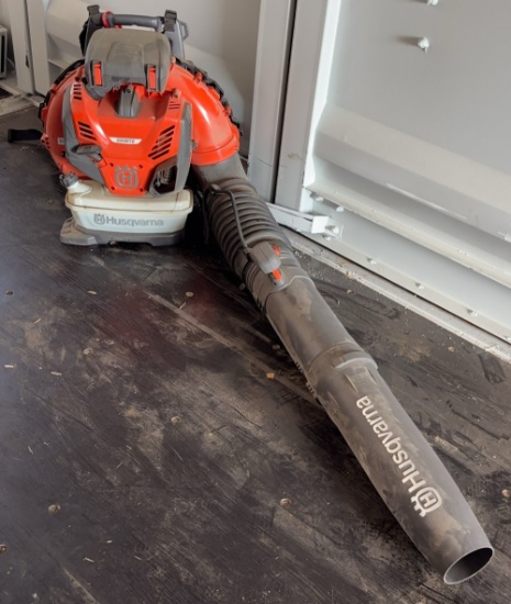 Husqvarna 590BTS Gasoline Powered Backpack Leaf Blower