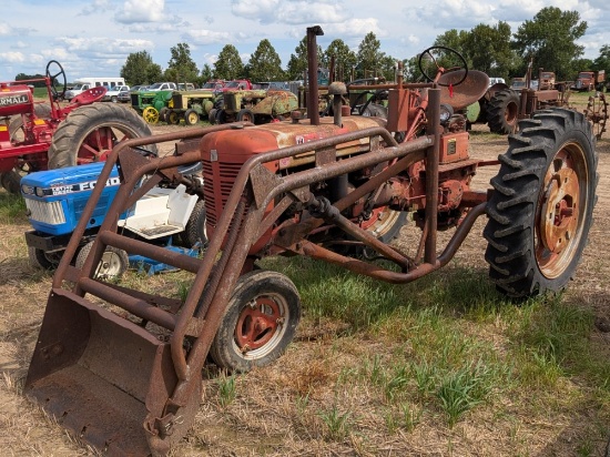 Farmall C w/ Loader