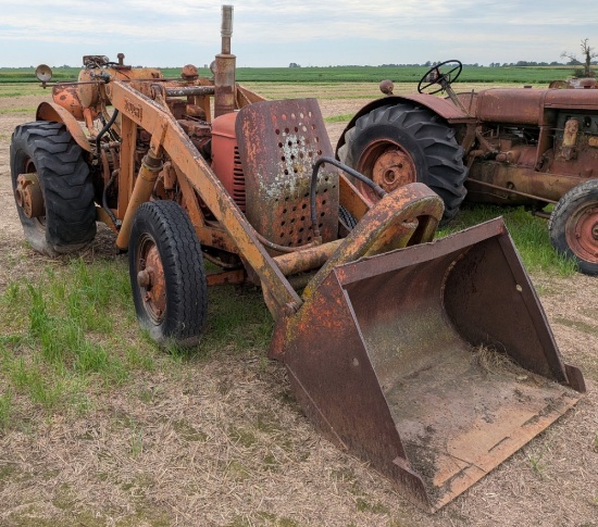 International I6 with Hough Loader