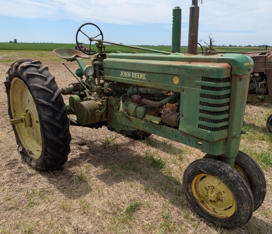 John Deere B