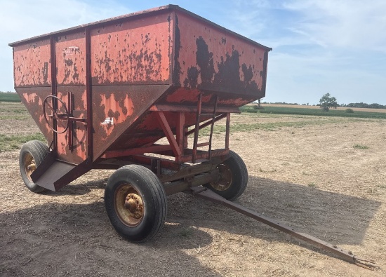 Farm King 150 Bushel Grain Wagon on a John Deere Running Gear