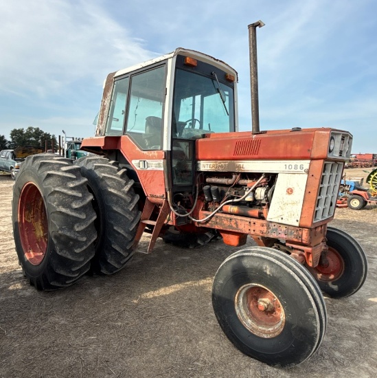 1977 International 1086