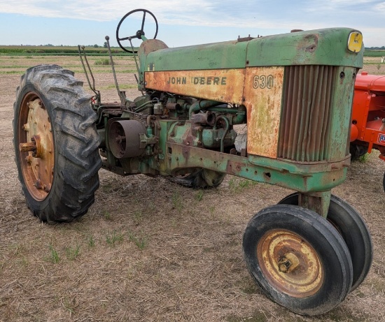 John Deere 630