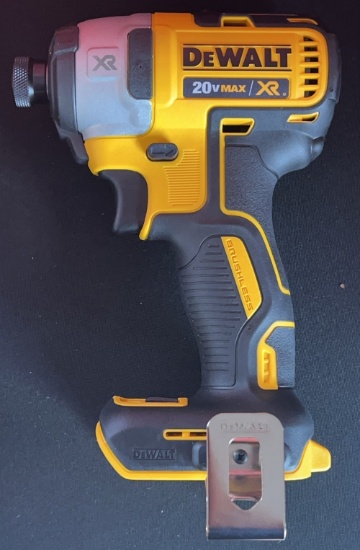 DEWALT 20V MAX 1/4" Cordless Impact Driver
