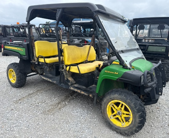 John Deere 825M S4 XUV 4x4 Gator