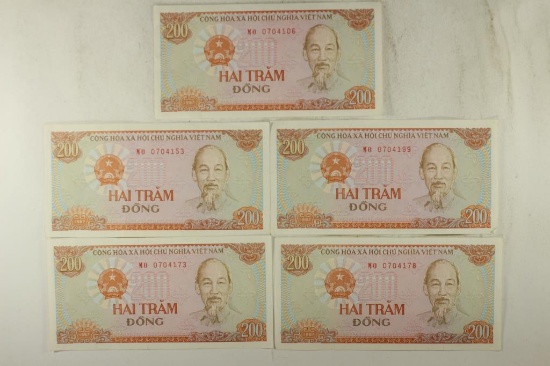 5-1987 VIET NAM 200 DONG BILLS CRISP UNC