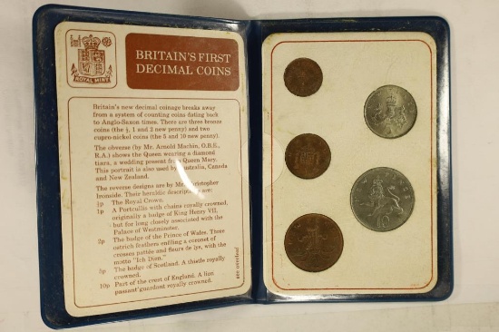 BRITAINS 1ST DECIMAL COINS MINT SET IN BLUE FOLIO