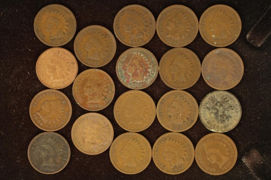 19 ASSORTED INDIAN HEAD CENTS: 1900-1907.