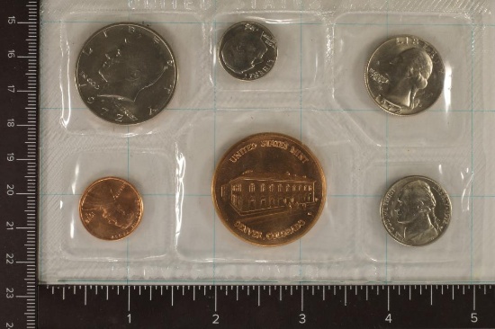 1972-D UNC 5 COIN-1 MEDAL DENVER SOUVENIR SET