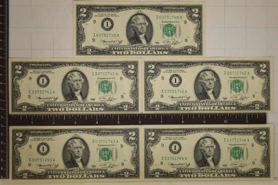 5-US CRISP UNC $2 BILLS WITH CONSECUTIVE SERIAL