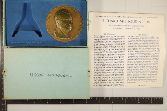 RICHARD MILHOUS NIXON BRONZE 2 3/4" MEDAL