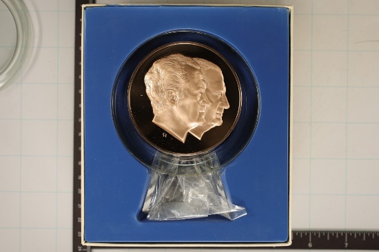 1973 SOLID BRASS 7.8 OZ. RICHARD NIXON INAUGURAL