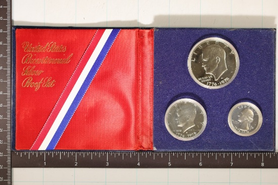 1976 US SILVER 3 COIN BICENTENNIAL SET. CONTAINS:
