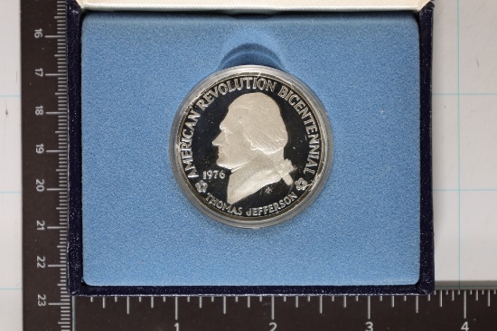 1976 US SILVER  BICENTENNIAL MEDAL IN BOX WITH