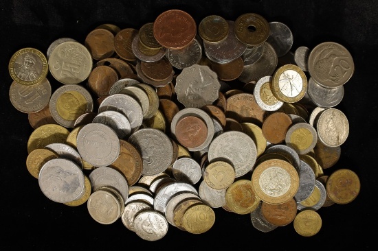 29 OZ. OF ASSORTED FOREIGN BULK CHANGE,