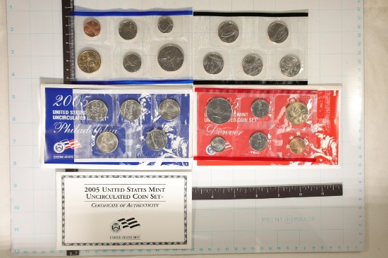 2005 US MINT SET (UNC) P/D (WITH ENVELOPES) AND