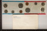 PARTIAL 1975 US MINT SET (UNC) P/D (WITH ENVELOPE)