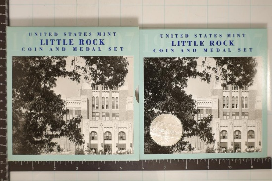 US LITTLEROCK COIN & MEDAL SET FEATURING: 2007-P