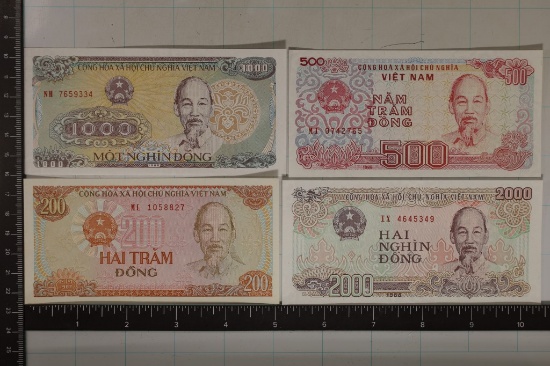 4-CRISP UNC VIETNAM BILLS: 1987-200 DONG, 1988