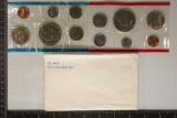 1975 US MINT SET (UNC) P/D (WITH ENVELOPE)