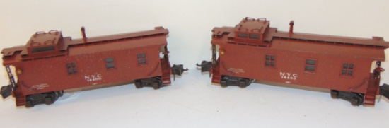 2 Lionel 2957 NYC Semi-Scale Cabooses