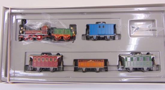 Boxed Marklin HO 28471 Swiss Anniversary Set
