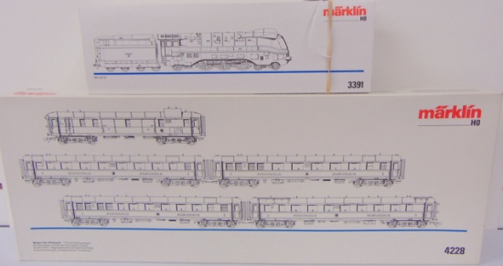 Marklin HO 3391 & 4228 Rheingold Set